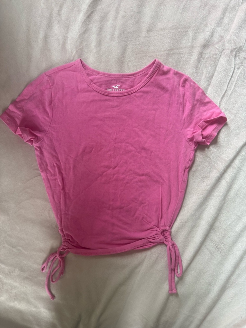 Super cute pink Hollister tee